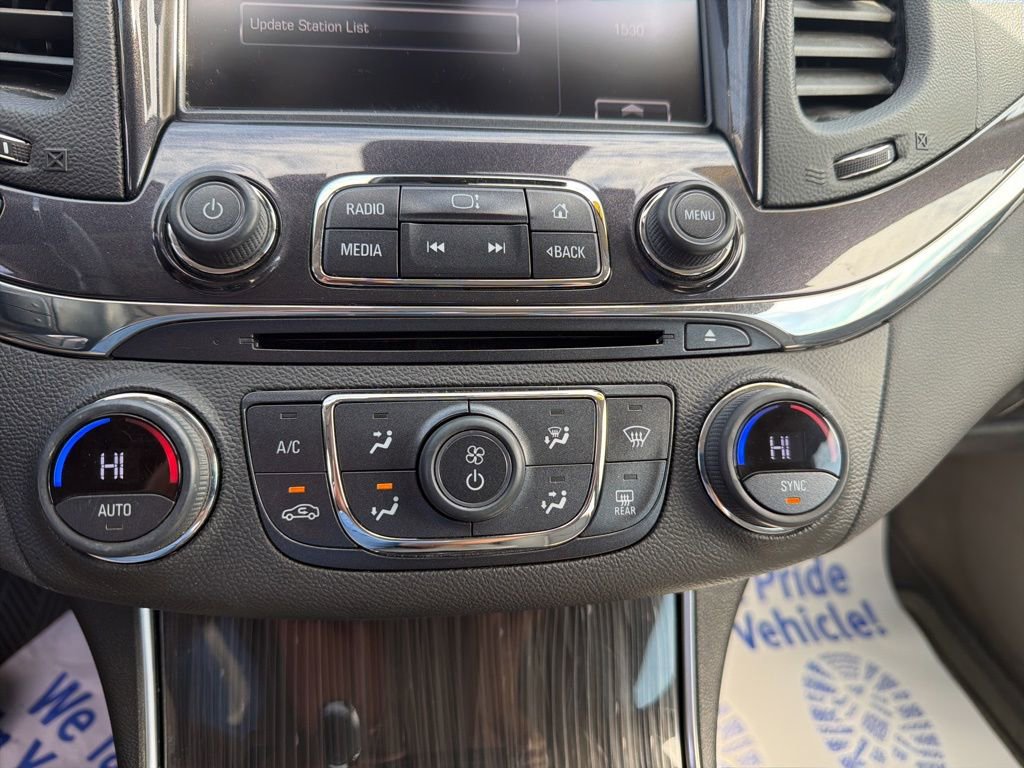 Used 2018 Chevrolet Impala Premier w/ Premier Confidence Package image 25