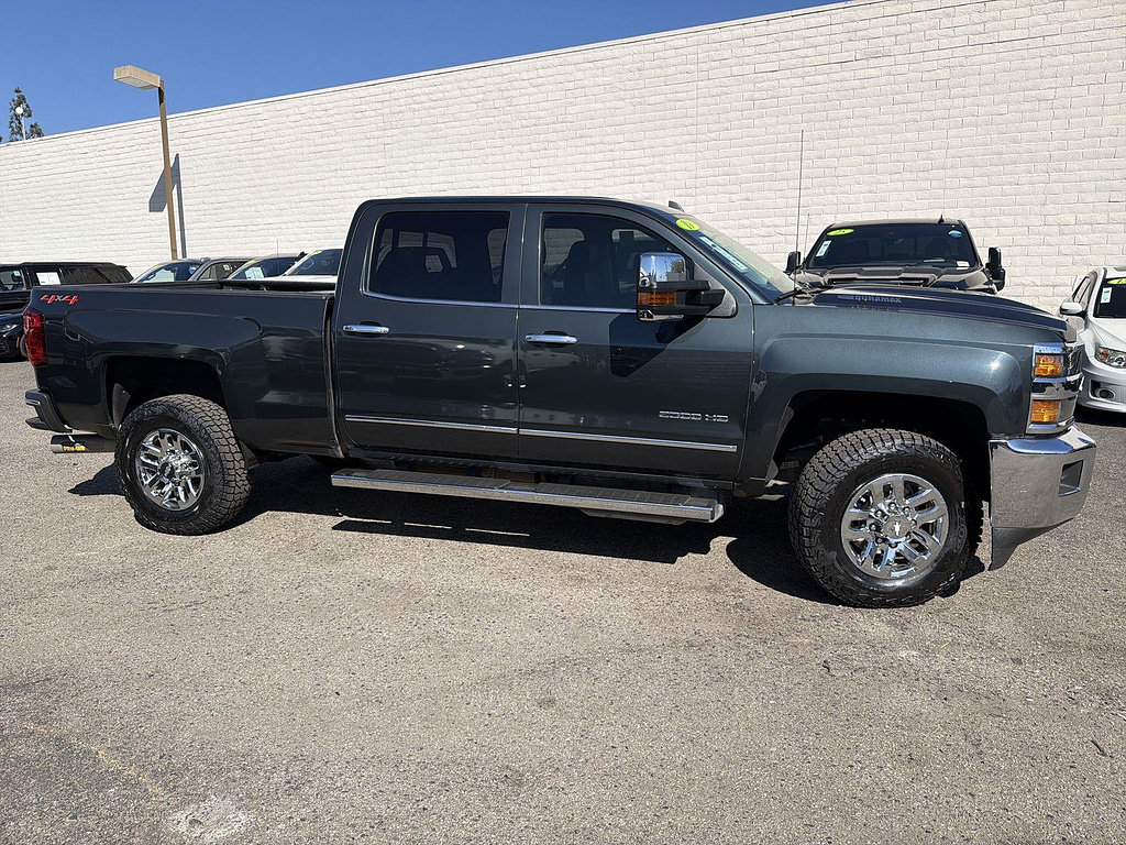 Used 2019 Chevrolet Silverado 2500 LTZ w/ Duramax Plus Package AWD/4WD image 4