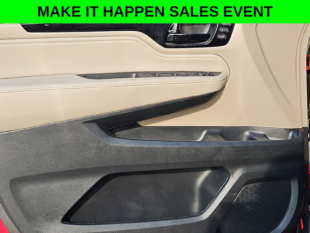 Used 2023 Honda Odyssey Elite image 11