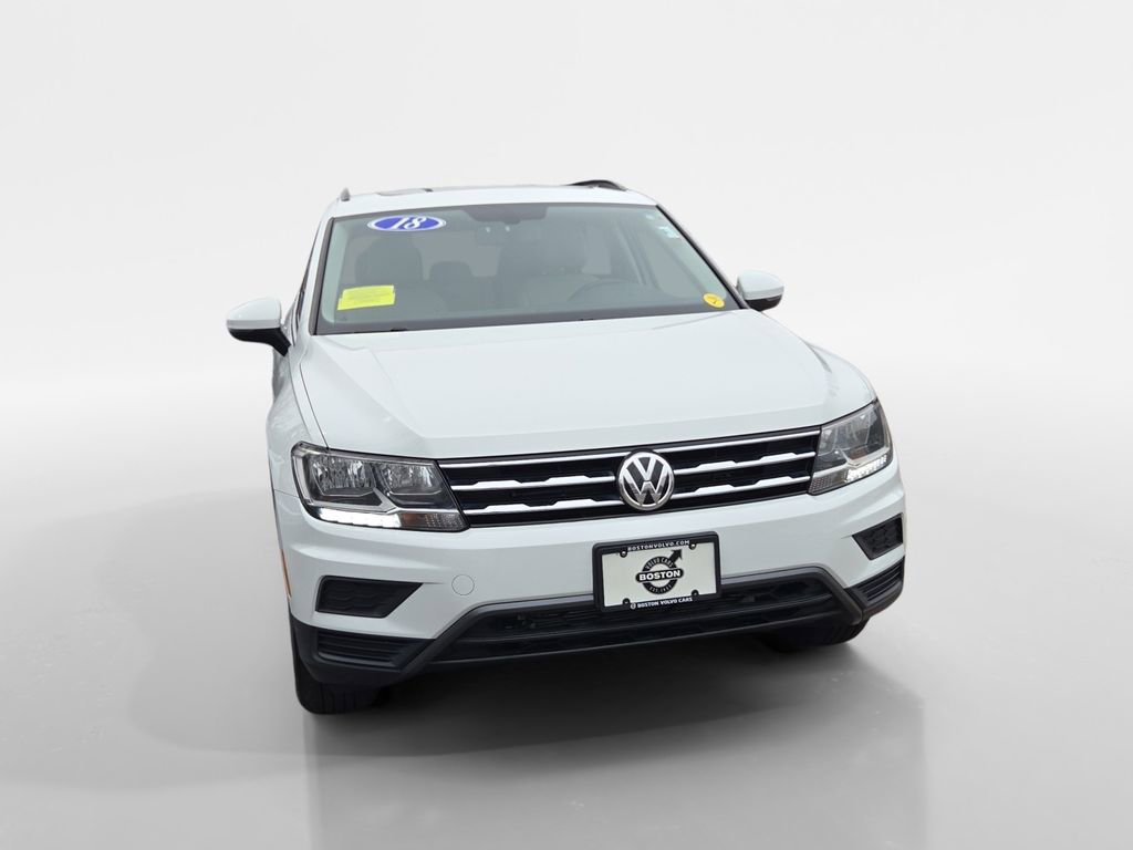 Used 2018 Volkswagen Tiguan SE w/ Panoramic Sunroof Package image 31