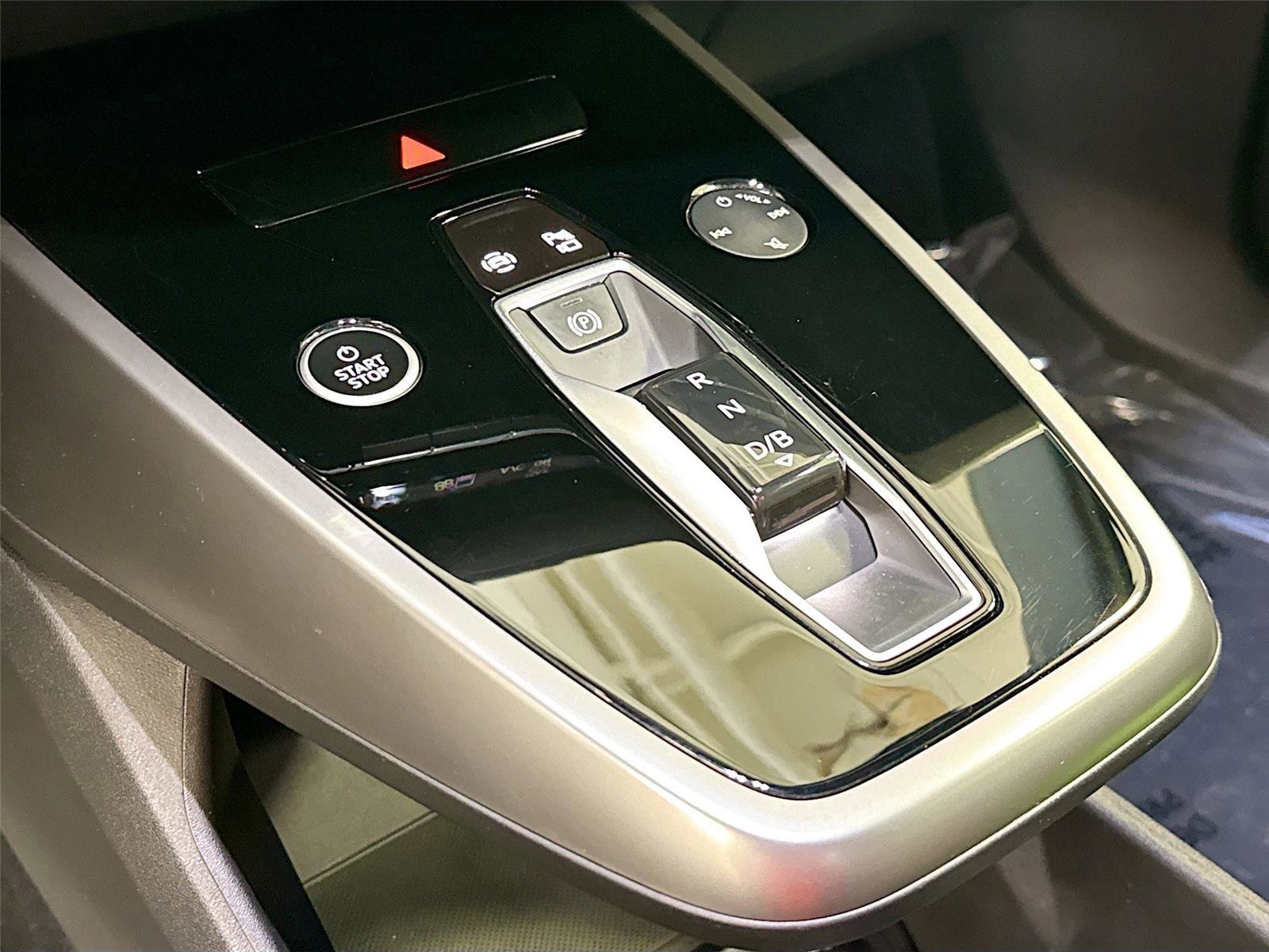 Certified 2023 Audi Q4 e-tron Premium Plus w/ Premium Plus image 17