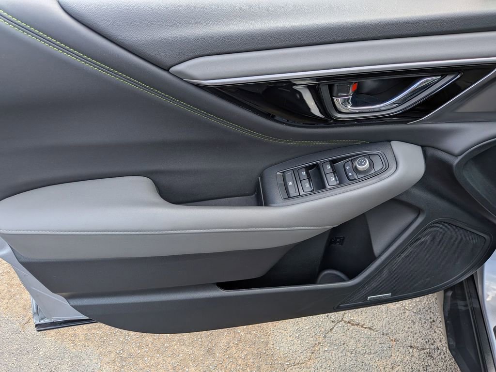 Used 2025 Subaru Outback Onyx Edition image 14