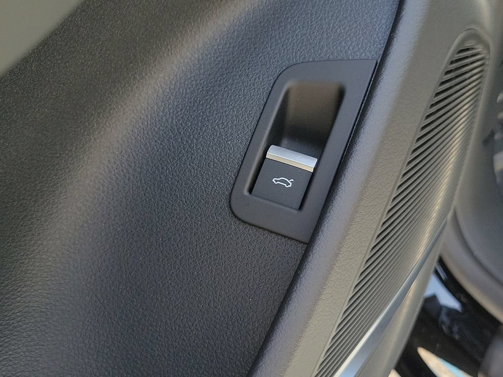 Used 2026 Audi SQ8 Prestige AWD/4WD image 19