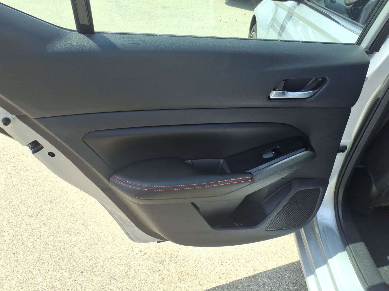 Certified 2023 Nissan Altima 2.5 SR FWD image 12
