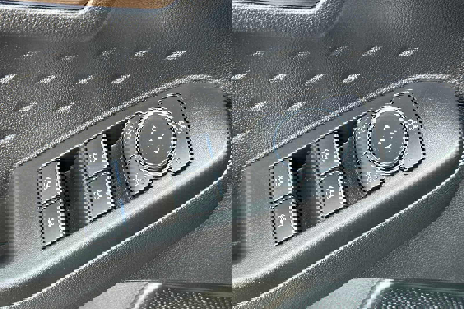 Used 2020 Ford Escape Titanium w/ Titanium Premium Package 2.0 image 13