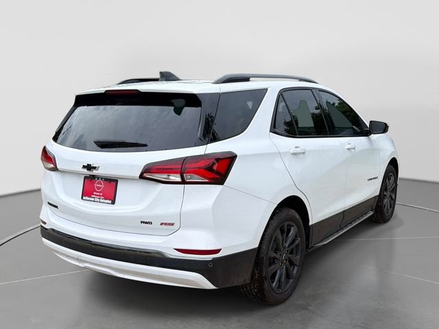 Used 2023 Chevrolet Equinox RS AWD/4WD image 4