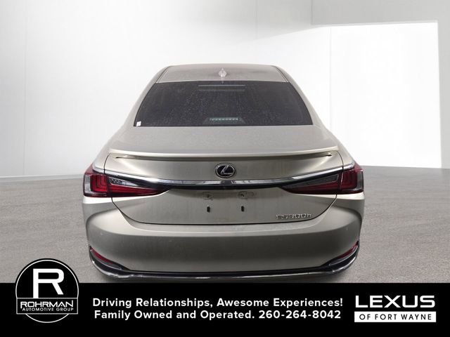 Certified 2024 Lexus ES 300h w/ Luxury Package image 8