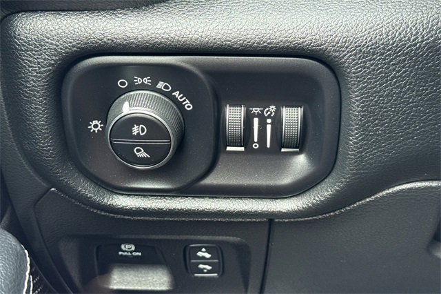 Used 2022 RAM 1500 Laramie image 31