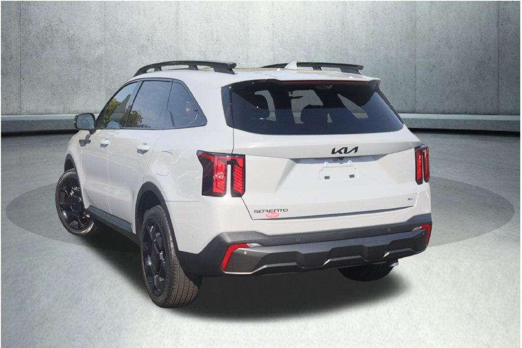 Used 2025 Kia Sorento SX Prestige AWD/4WD image 15