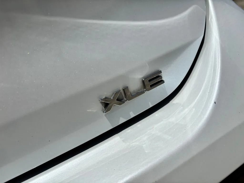 Used 2023 Toyota Highlander XLE FWD image 10