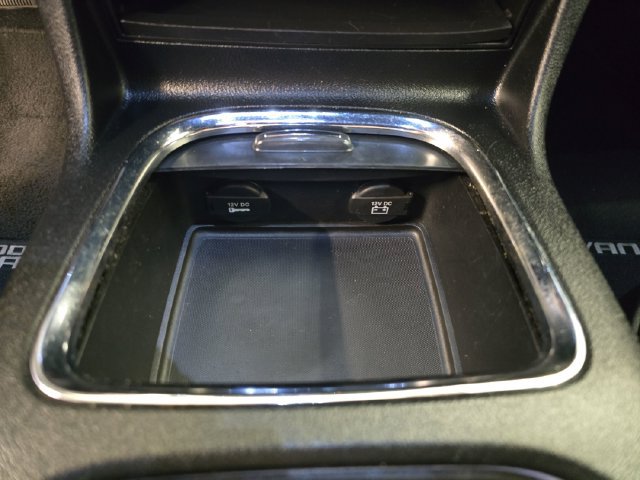 Used 2016 Dodge Grand Caravan R/T FWD image 28