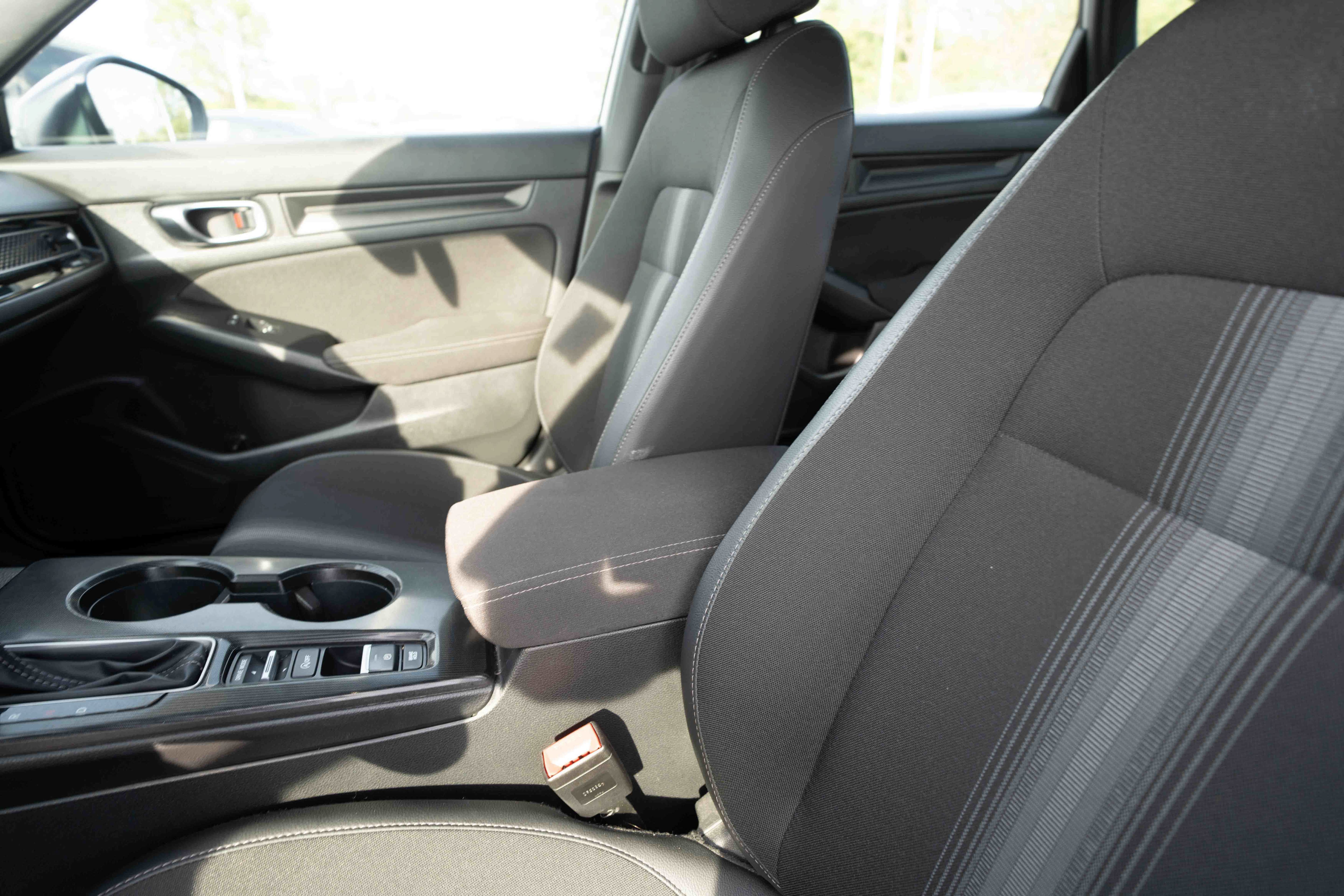 Used 2025 Honda Civic Sport image 10
