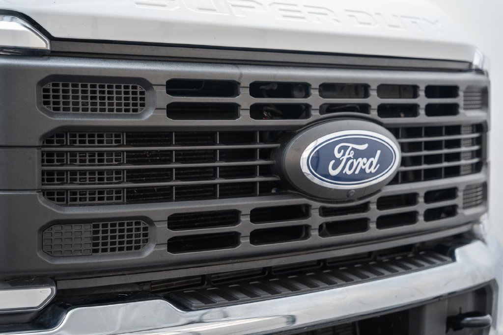 Used 2024 Ford F350 XL w/ 360-Degree Camera Package AWD/4WD image 10