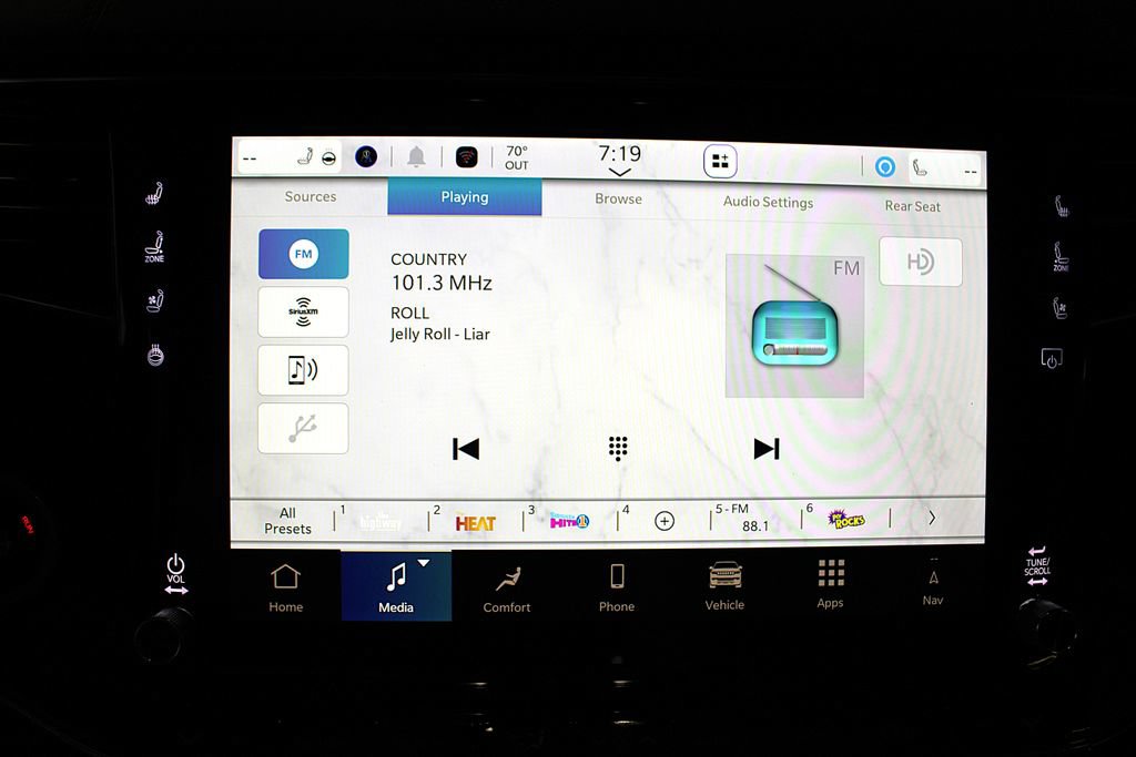 New 2026 Jeep Grand Wagoneer L Summit AWD/4WD image 13
