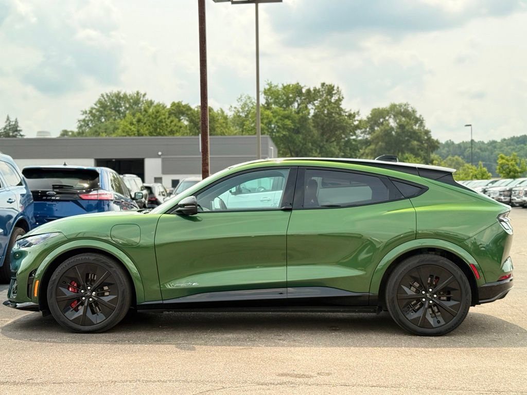 Used 2025 Ford Mustang Mach-E GT AWD/4WD image 46