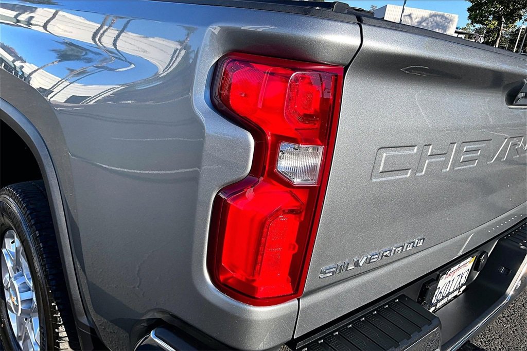 Used 2024 Chevrolet Silverado 2500 LTZ w/ LTZ Plus Package image 29