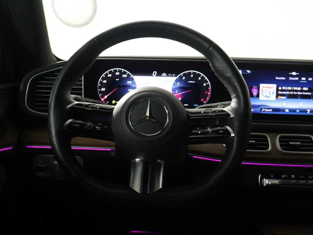 Used 2025 Mercedes-Benz GLS 450 4MATIC w/ AMG Line Exterior image 45