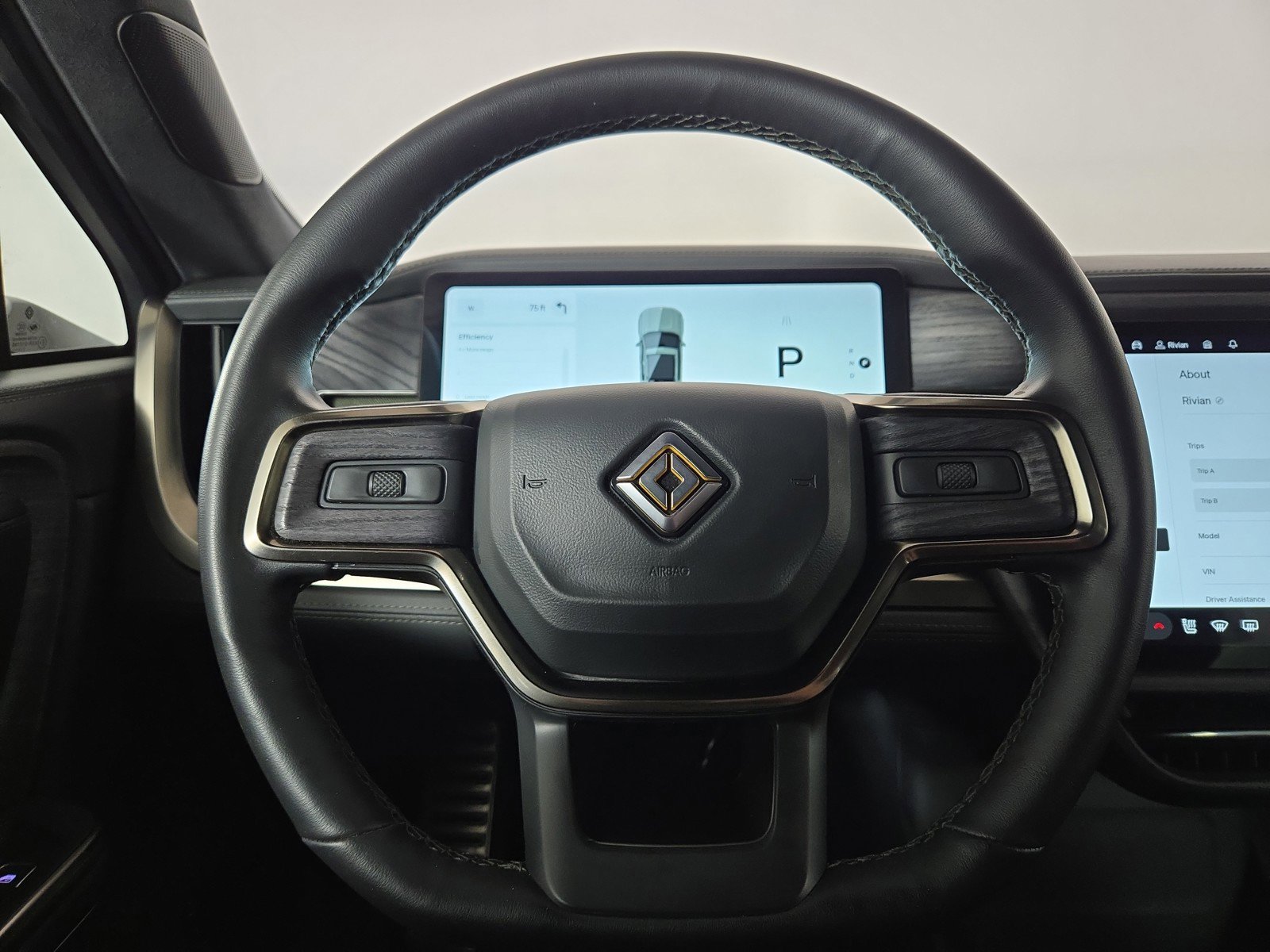 Used 2022 Rivian R1T Launch Edition image 26