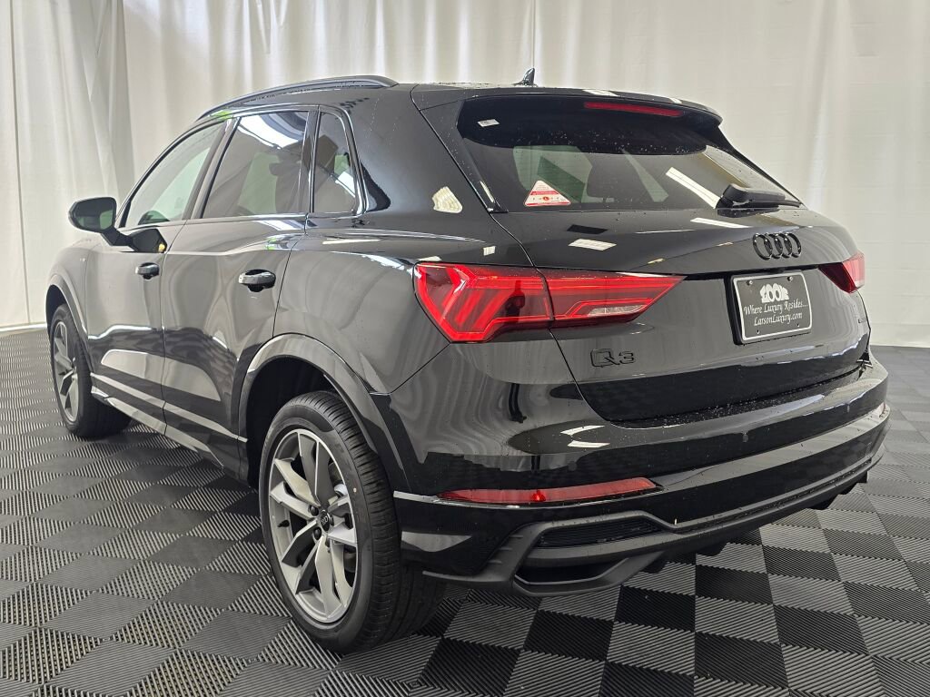 New 2025 Audi Q3 2.0T Premium image 4