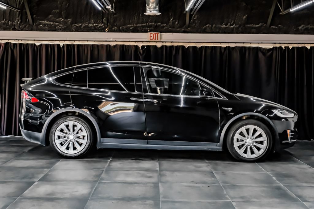 Used 2020 Tesla Model X Long Range AWD/4WD image 11