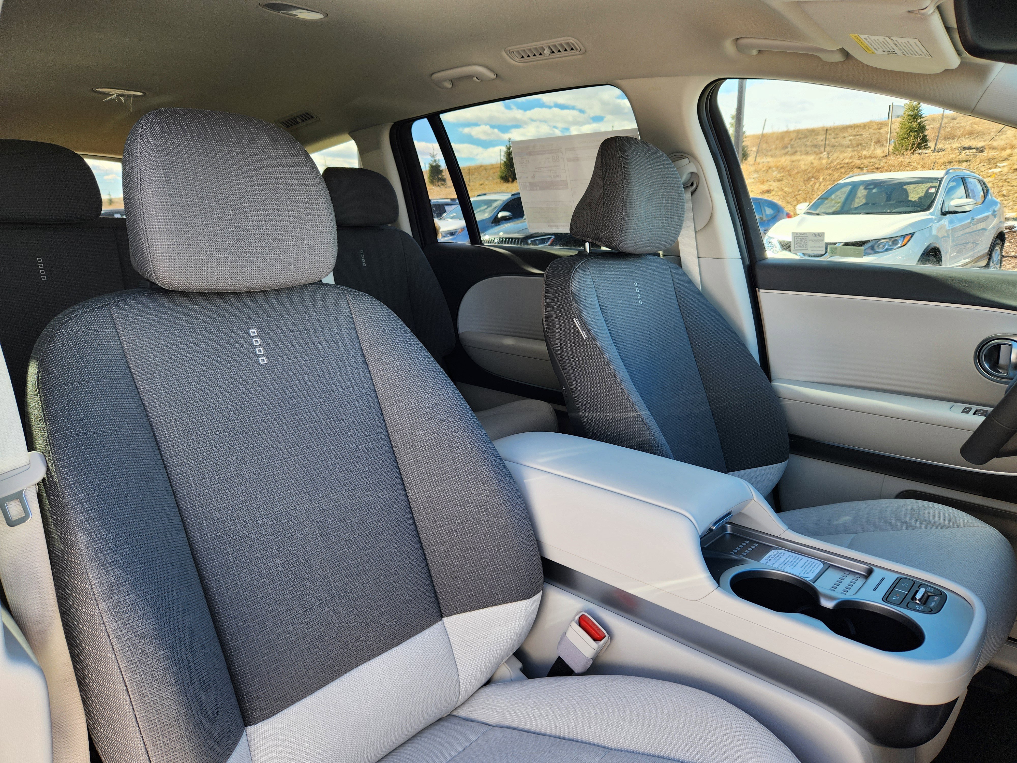 New 2026 Hyundai Ioniq 9 SE image 15