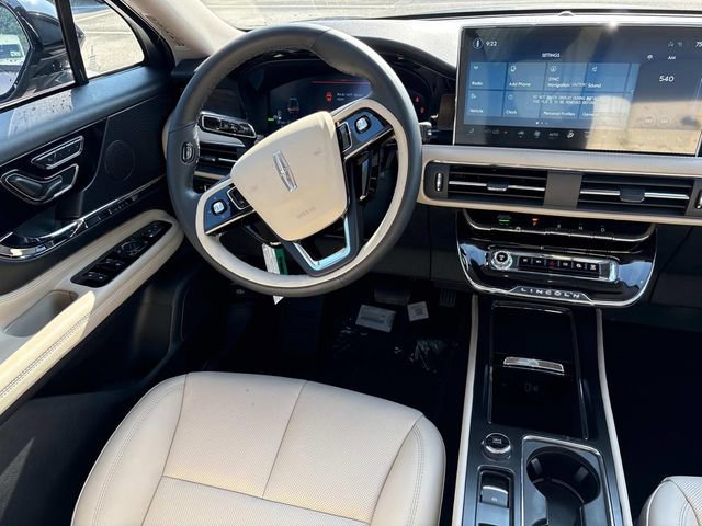 New 2025 Lincoln Corsair Grand Touring w/ Jet Appearance Package image 14