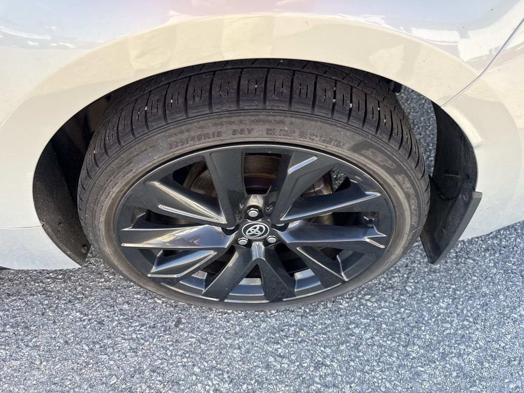 Certified 2024 Toyota Corolla SE image 12