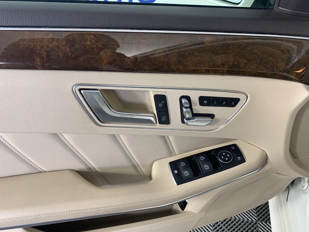 Used 2014 Mercedes-Benz E 350 Sport image 15
