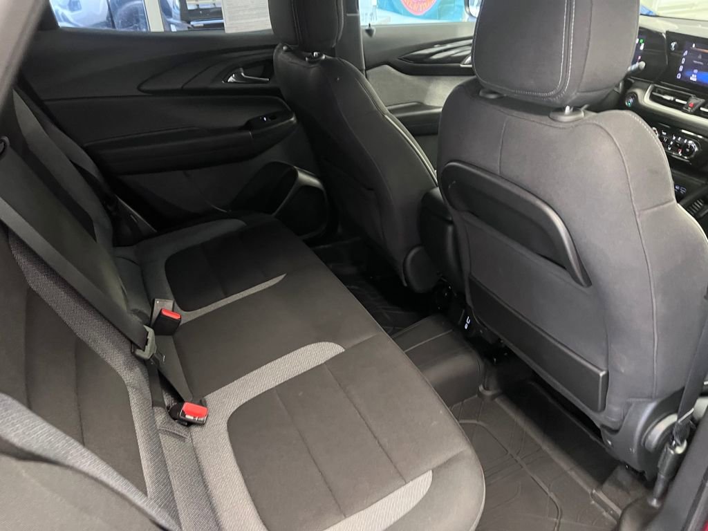 Used 2024 Chevrolet TrailBlazer LT w/ Convenience Package image 37
