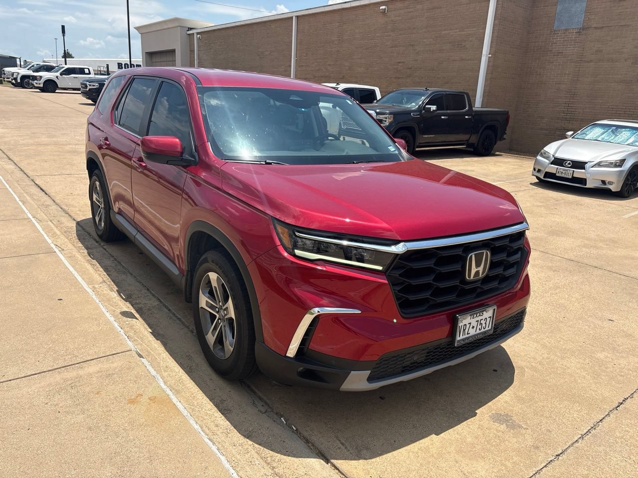 Used 2025 Honda Pilot EX-L image 4