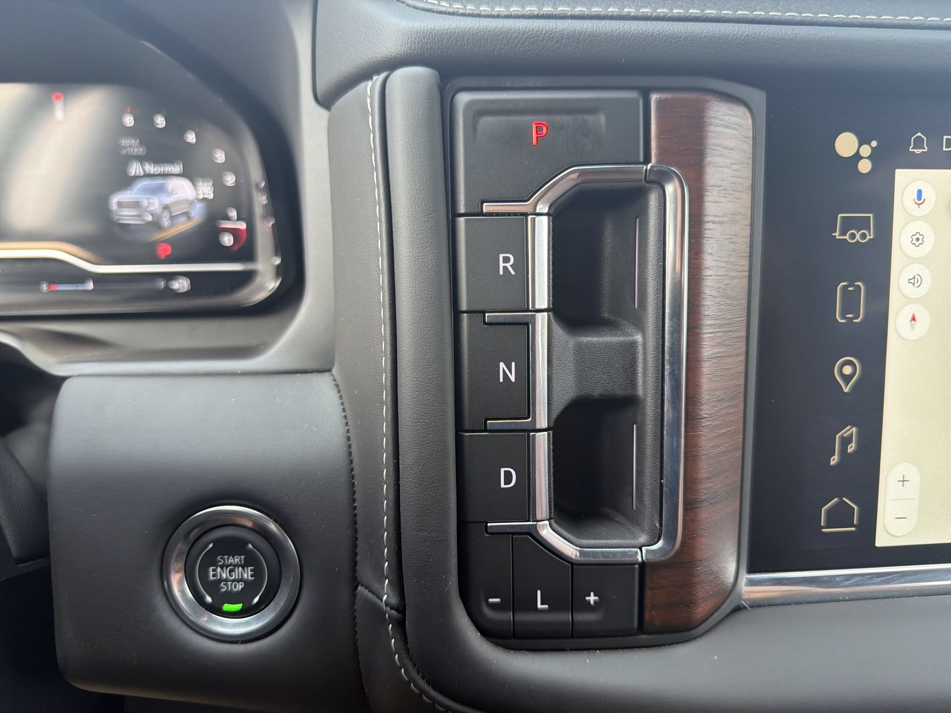 Certified 2024 GMC Yukon Denali Ultimate AWD/4WD image 20