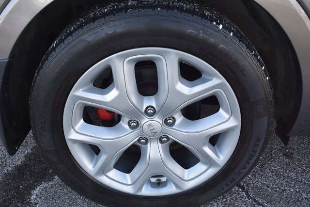 Used 2018 Kia Sorento SX image 53