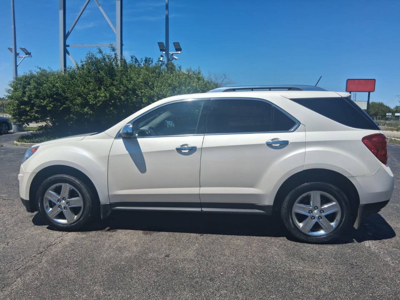 Used 2015 Chevrolet Equinox LTZ AWD/4WD image 5