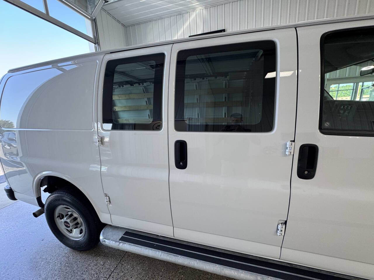 Used 2023 GMC Savana 2500 w/ Driver Convenience Package image 26
