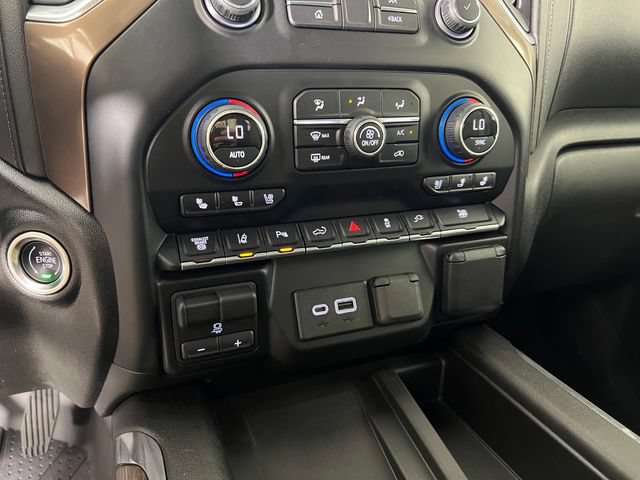 Used 2020 Chevrolet Silverado 2500 High Country w/ Technology Package AWD/4WD image 20