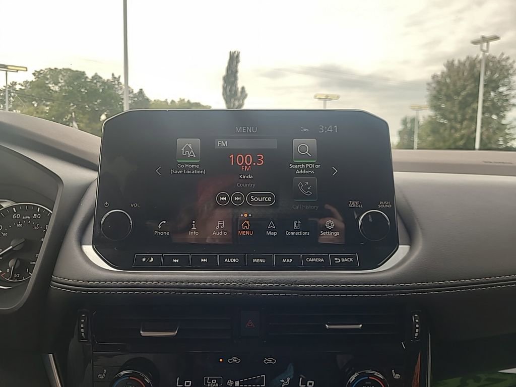 Used 2023 Nissan Rogue SL w/ SL Premium Package image 21