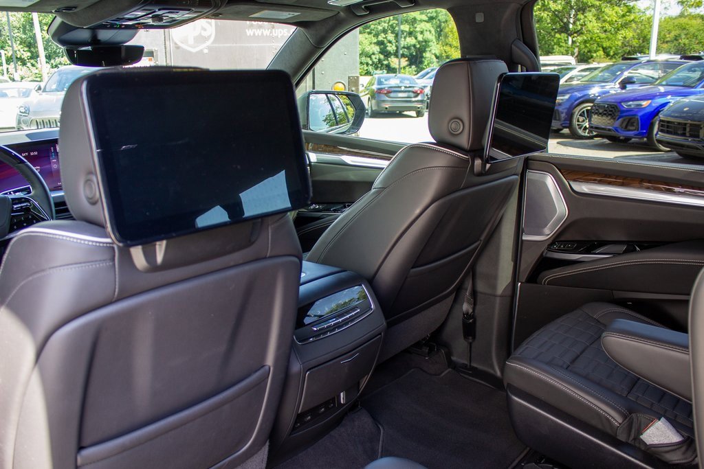 Used 2025 Cadillac Escalade ESV Sport Platinum image 22