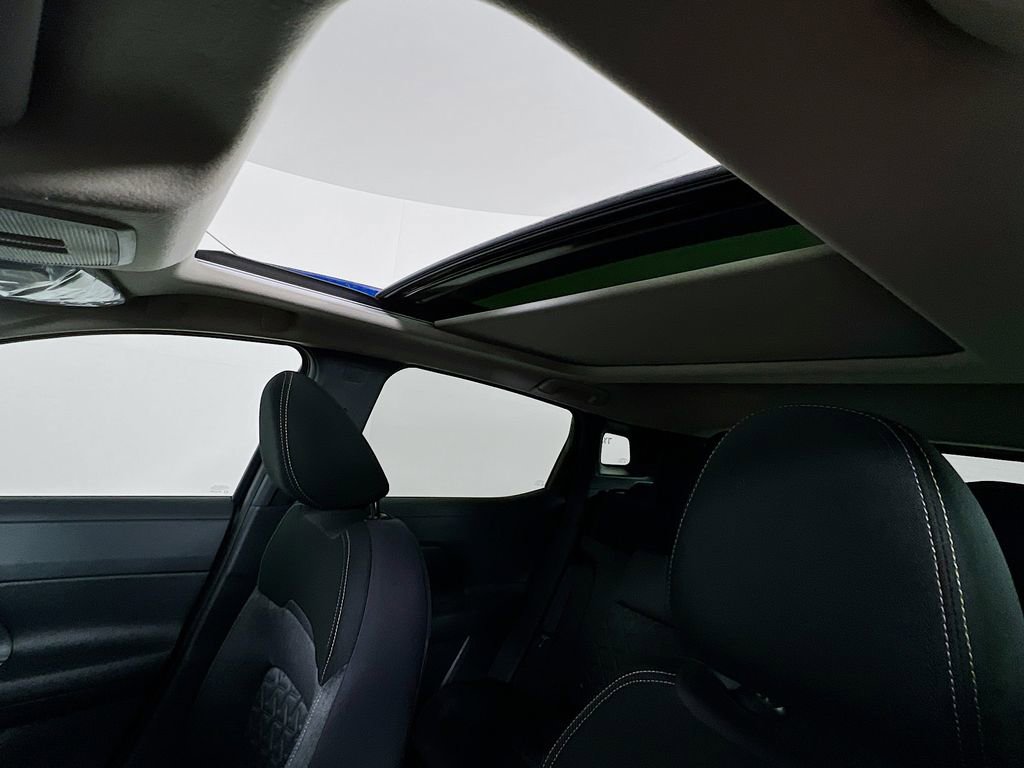 New 2026 Nissan Kicks SV AWD/4WD image 19