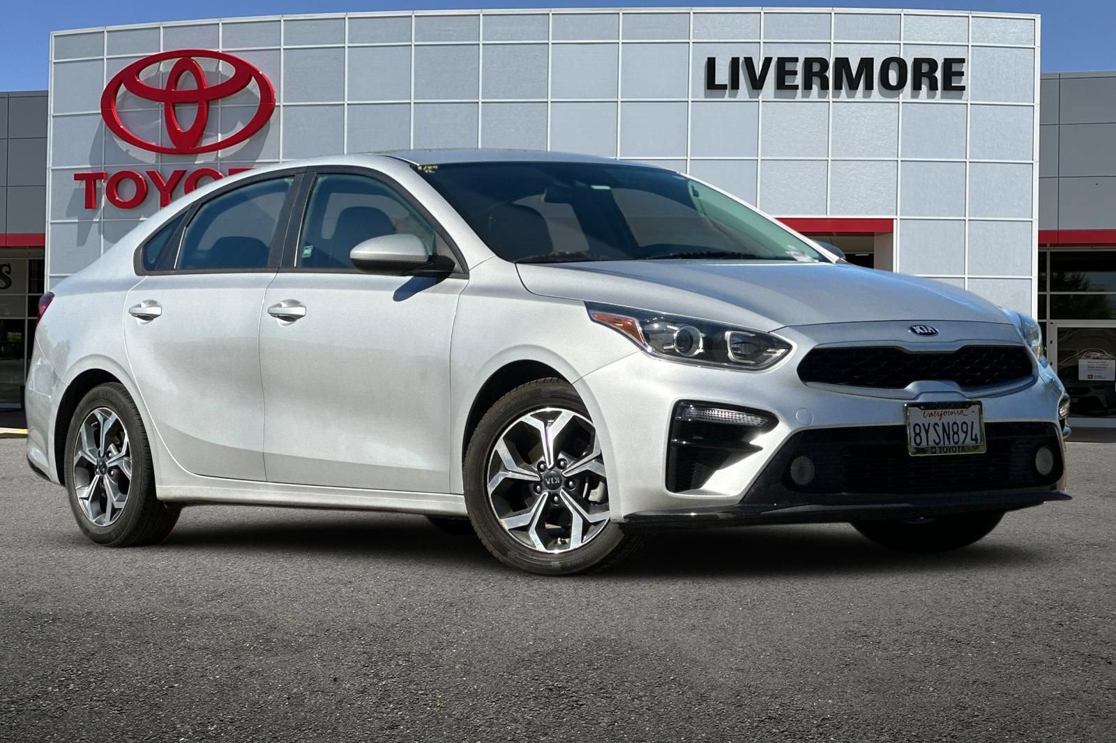 Used 2021 Kia Forte LXS FWD image 2