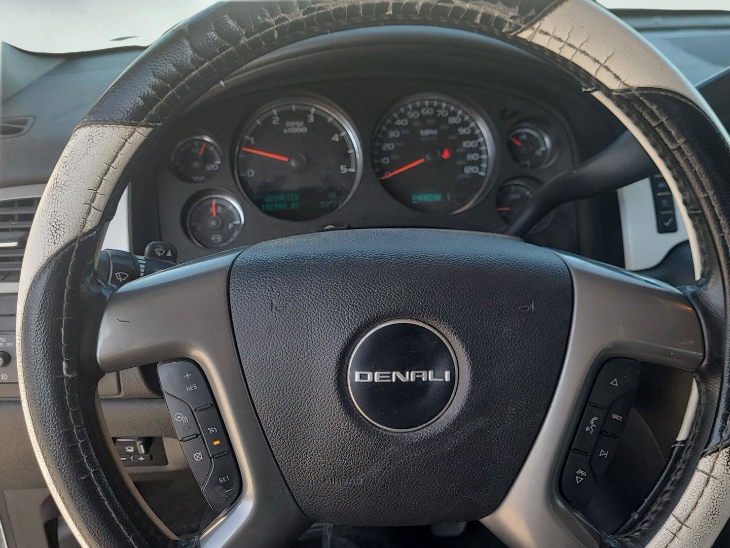 Used 2013 GMC Sierra 2500 Denali w/ Suspension Package, Off-Road image 34