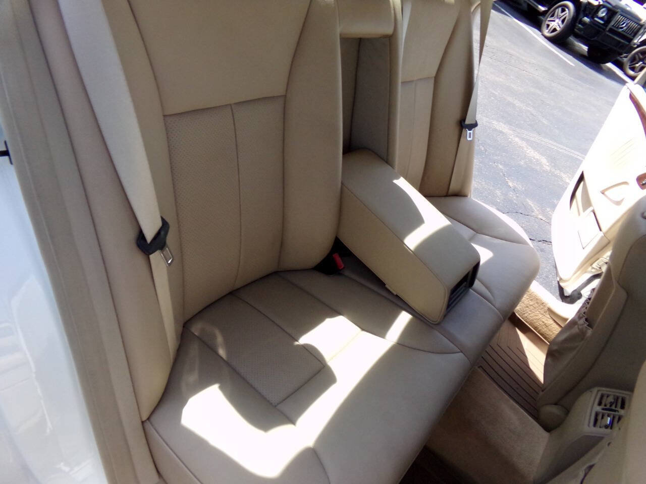 Used 1999 Mercedes-Benz E 320 Sedan w/ X2 Opt Pkg image 20