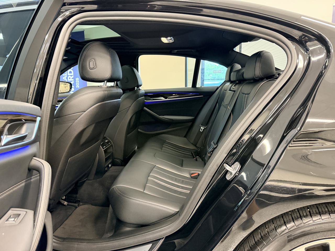 Used 2019 BMW 530i xDrive AWD/4WD image 21