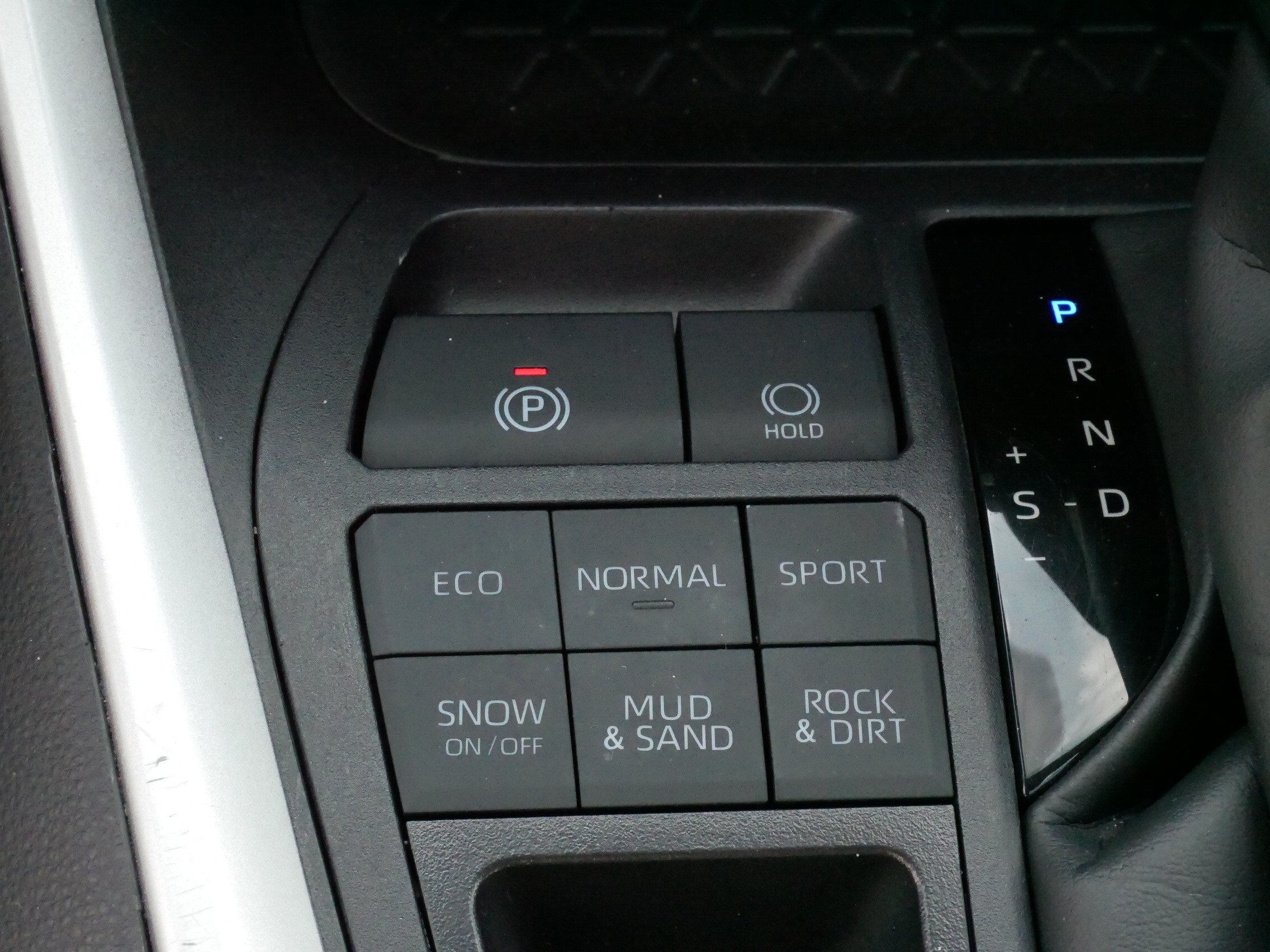 Certified 2025 Toyota RAV4 XLE AWD/4WD image 28