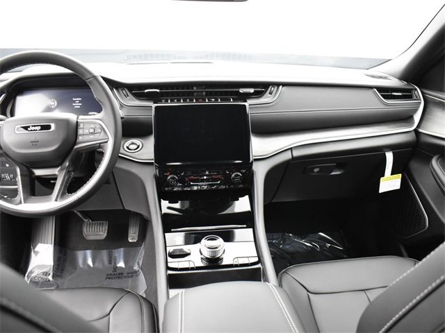 New 2025 Jeep Grand Cherokee Limited 4xe image 11