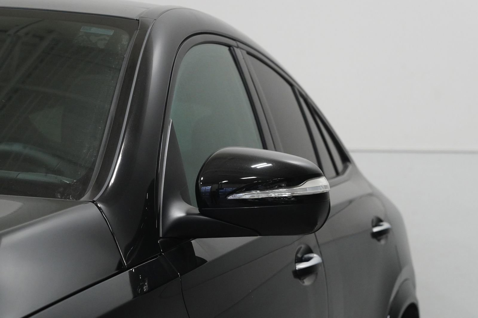 New 2026 Mercedes-Benz GLE 53 AMG 4MATIC Coupe image 12