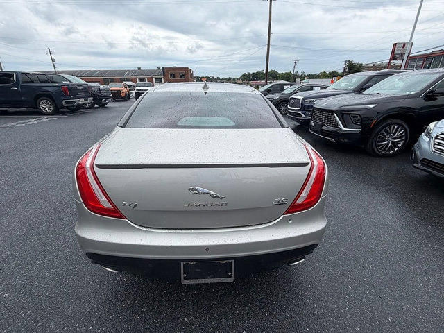 Used 2016 Jaguar XJ R-Sport AWD/4WD image 5