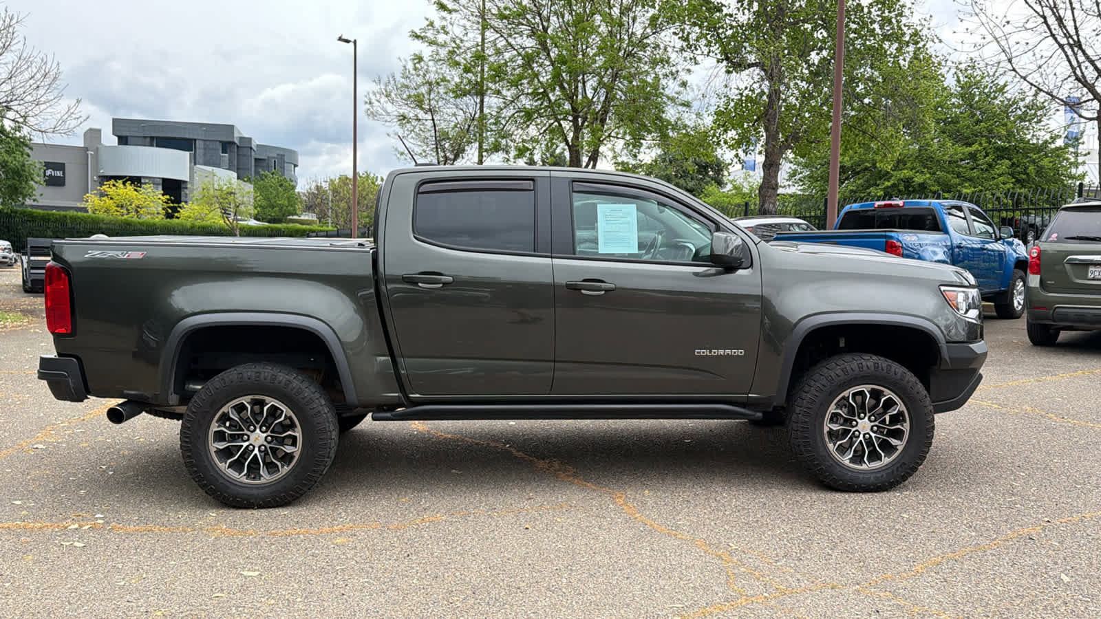 Used 2017 Chevrolet Colorado ZR2 image 4