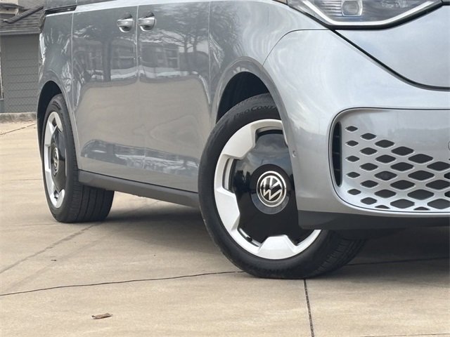 New 2025 Volkswagen ID. Buzz Pro S image 2