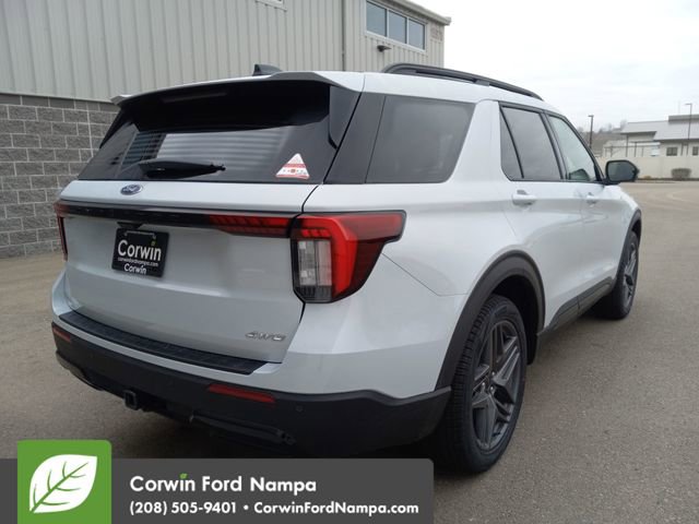 New 2026 Ford Explorer ST-Line w/ ST-Line Street Pack image 3