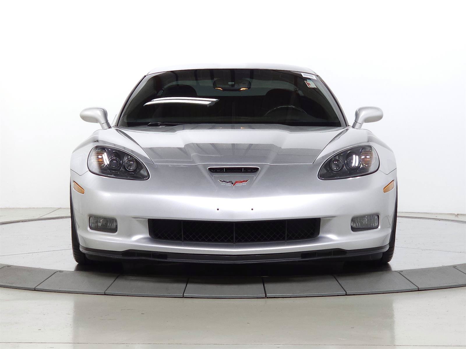 Used 2011 Chevrolet Corvette Grand Sport w/ Preferred Equipment Group RWD image 2